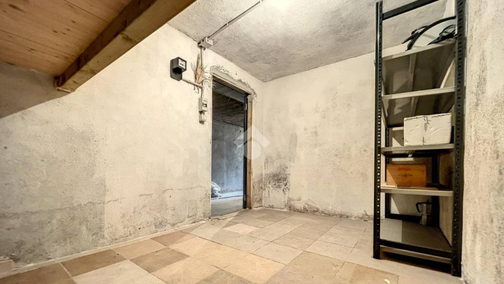 Garage in vendita a Olbia via Carlo Goldoni, 45