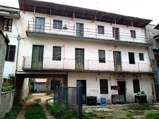 Casa Indipendente in vendita a Galliate viale Beato Quagliotti, 55