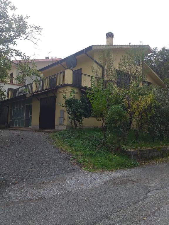 Villa Bifamiliare in in vendita da privato a Marzi via Serafino Mauro