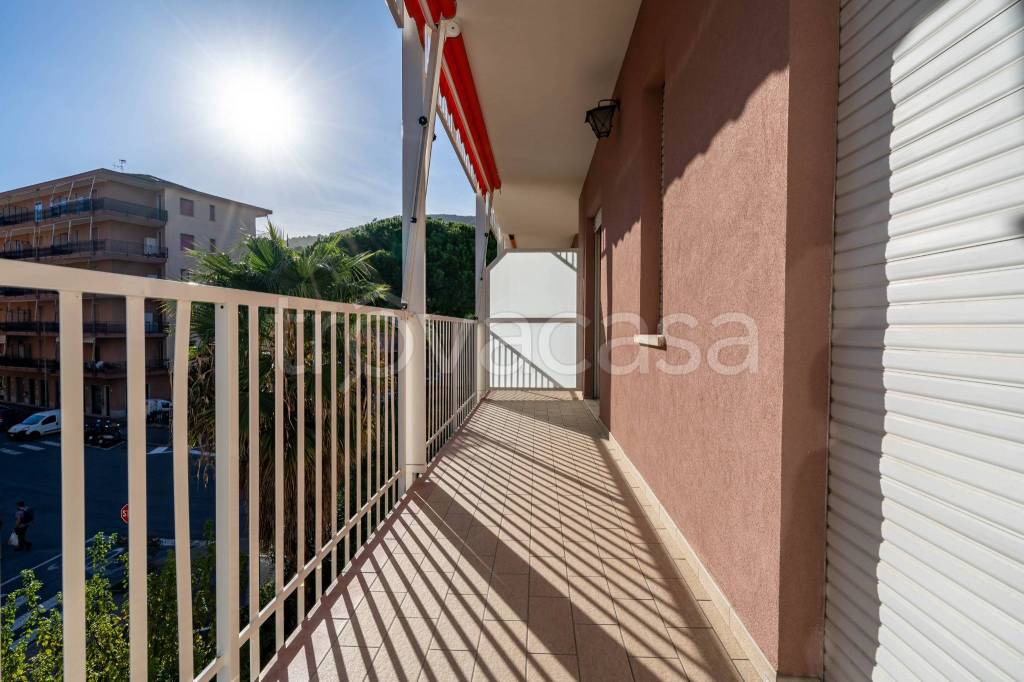 Appartamento in vendita ad Andora via Santa Lucia, 11