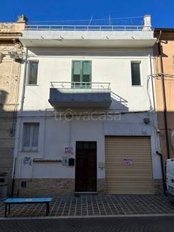 Casa Indipendente in vendita a Paglieta corso Vittorio Emanuele