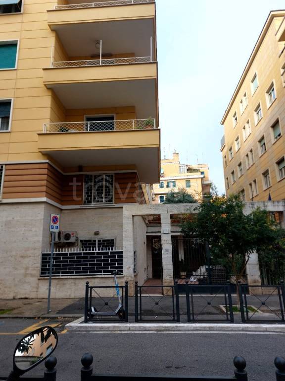 Appartamento in in affitto da privato a Roma via Giovanni da Procida, 18