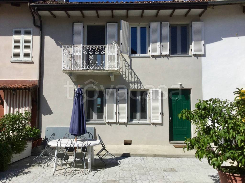 Casa Indipendente in in vendita da privato ad Asti frazione Montemarzo, 23A