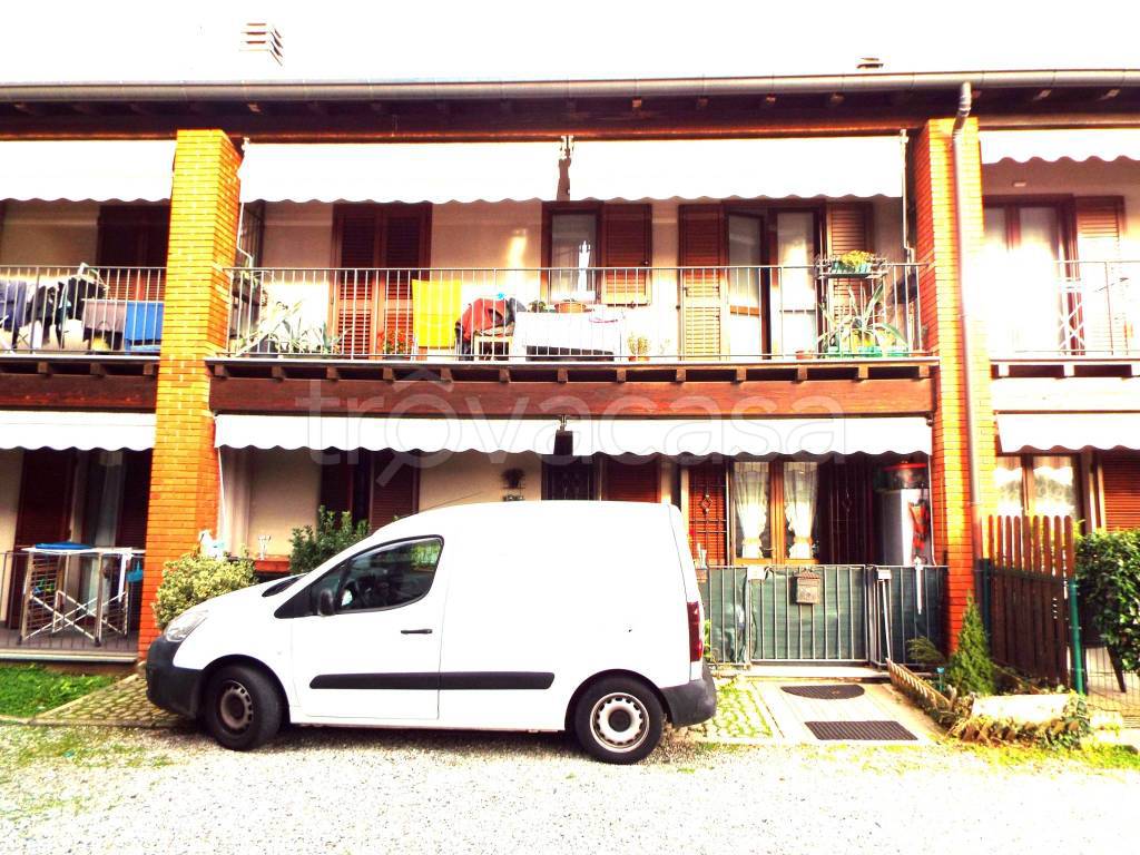 Appartamento in vendita a Senna Comasco via Tevere, 4