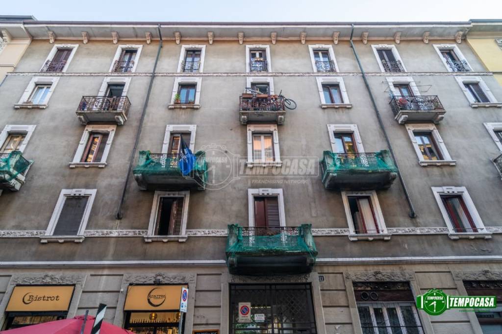 Appartamento in vendita a Milano via Pietro Crespi 11
