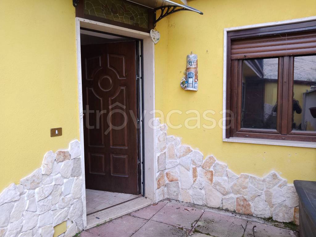 Villa in vendita ad Avezzano via Giuseppe Giacosa, 17