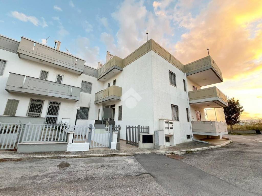 Casa Indipendente in vendita a Fasano via del Faro