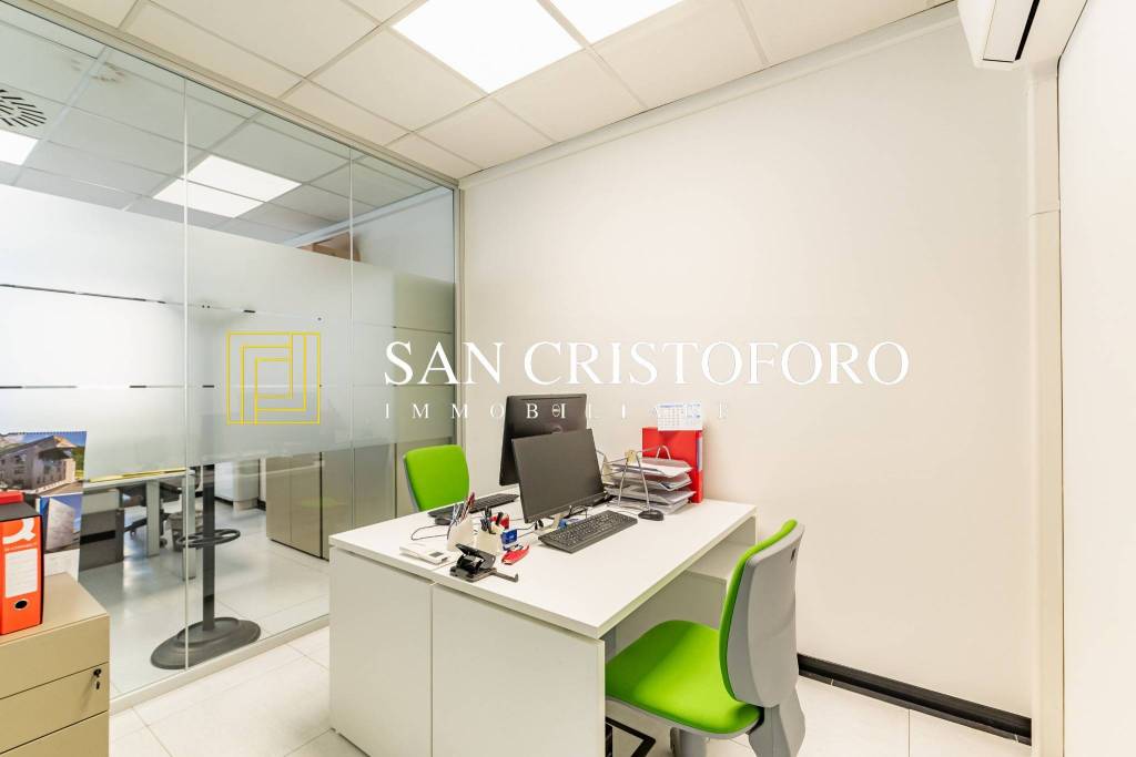 Ufficio in affitto a Saronno