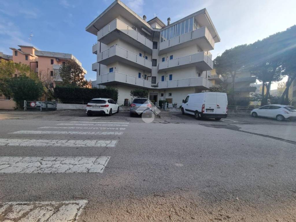 Appartamento in vendita a Ravenna viale Giuseppe Parini, 13