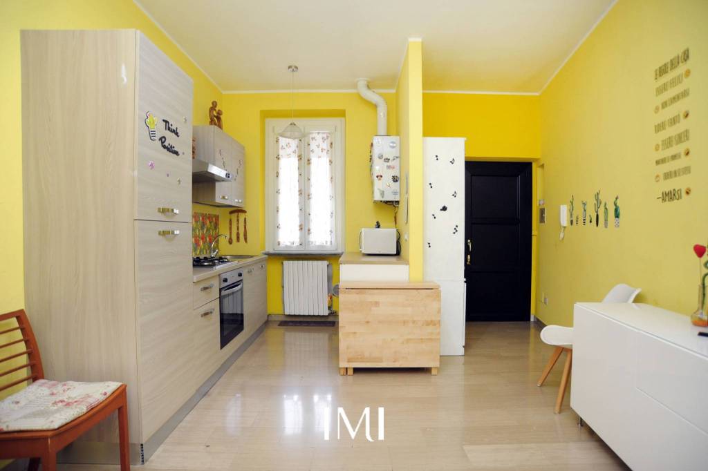 Appartamento in vendita a Milano via Antonio Mambretti, 17