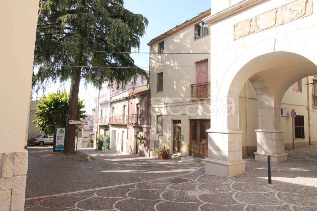 Casa Indipendente in in vendita da privato ad Acquaviva Collecroce via Fontana, 1