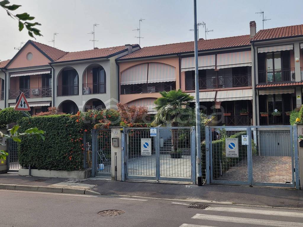 Villa a Schiera in vendita a San Giuliano Milanese via Luigi Settembrini