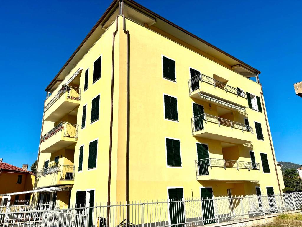 Appartamento in vendita a Sestri Levante via Monsignor Salvatore Vattuone
