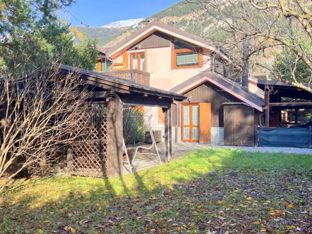 Villa a Schiera in vendita a Oulx via Pellousiere, 27