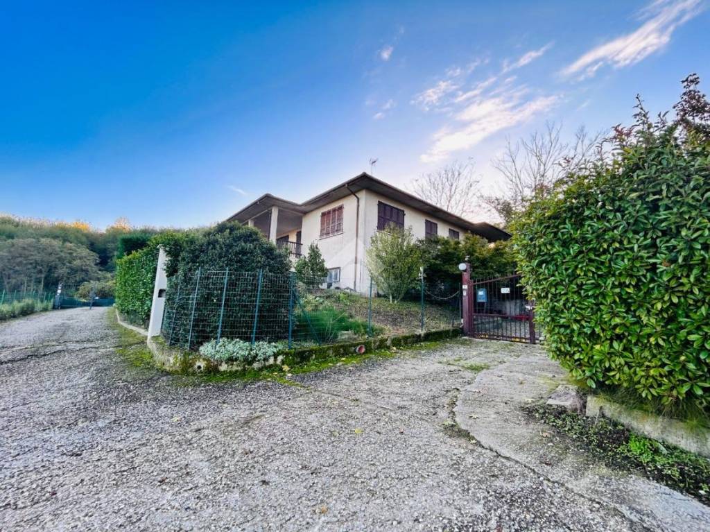 Villa Bifamiliare in vendita a Stradella via Mauro Felisini, 11
