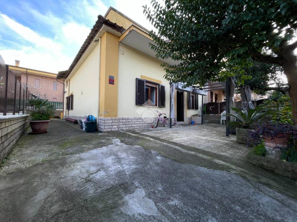 Appartamento in vendita a San Cesareo via Enrico Toti, 51