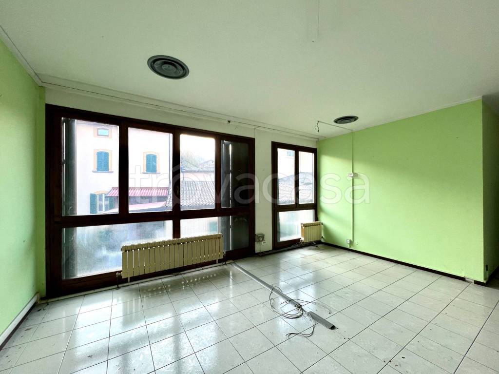 Appartamento in vendita ad Albino via Vittorio Gasparini