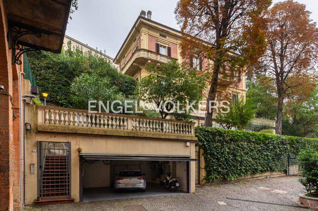 Villa in vendita a Bologna via Alamandini, 9