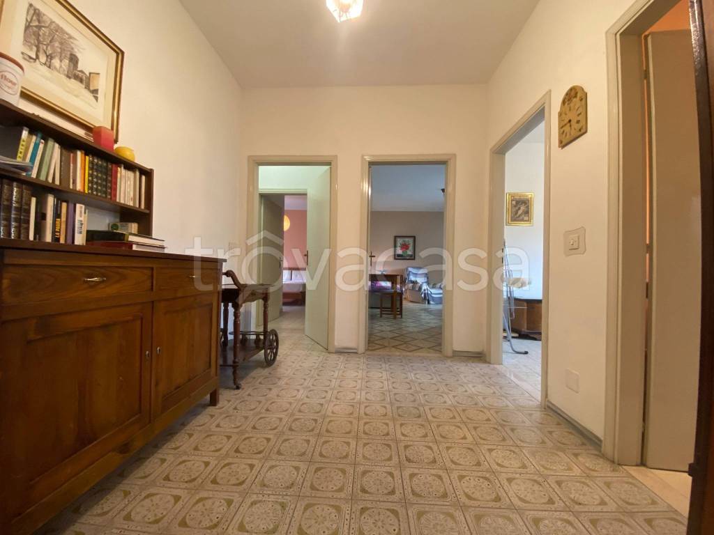 Appartamento in vendita ad Alto Reno Terme via Antonio Gramsci, 10