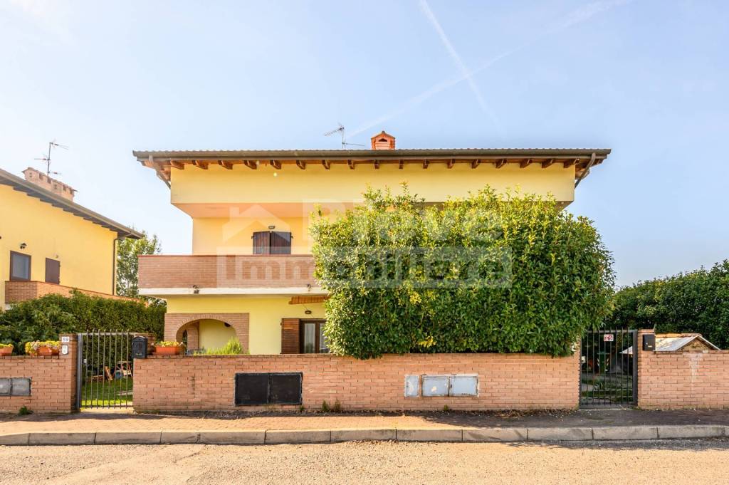 Villa a Schiera in vendita a Poggio Renatico via Caduti di Nassirya, 61