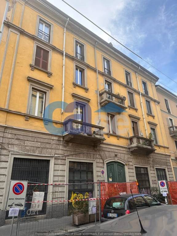 Appartamento in vendita a Milano via Paolo Frisi, 8