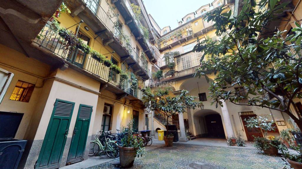 Appartamento in vendita a Torino via Po 27
