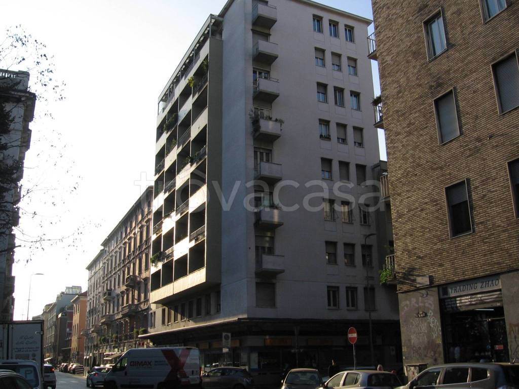 Appartamento in vendita a Milano via Lecco