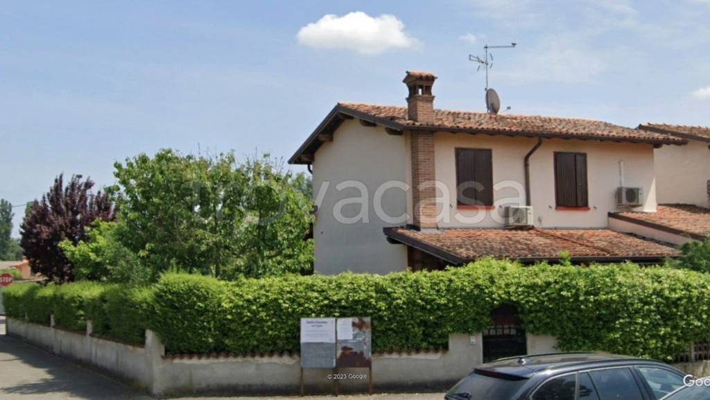 Villa a Schiera in vendita a Ripalta Guerina via Fiume Serio, 11
