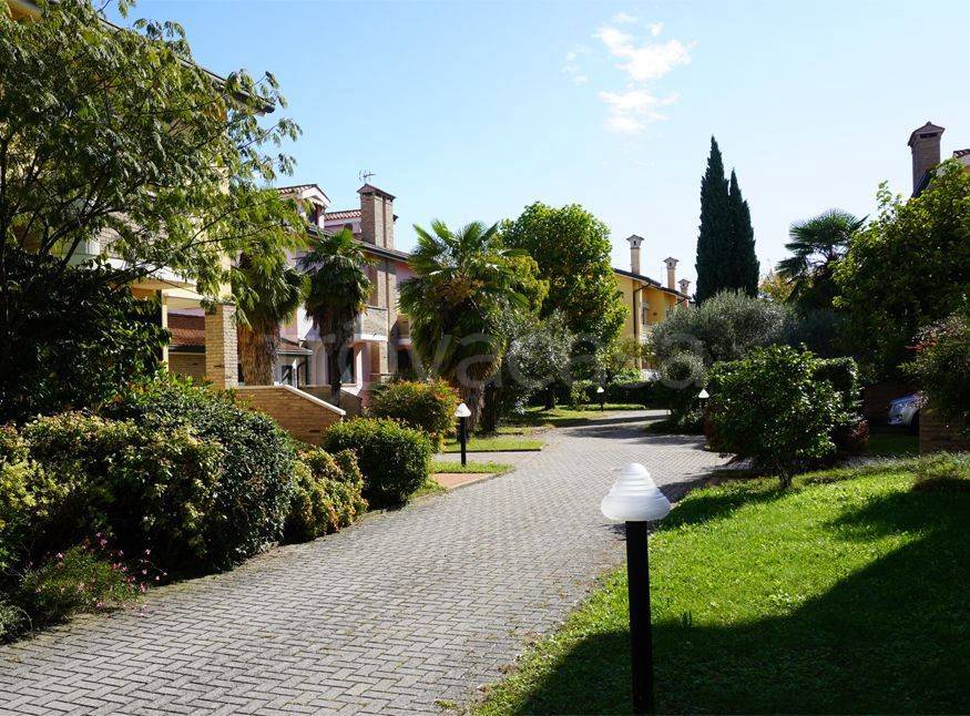 Villa Bifamiliare in in vendita da privato a Selvazzano Dentro