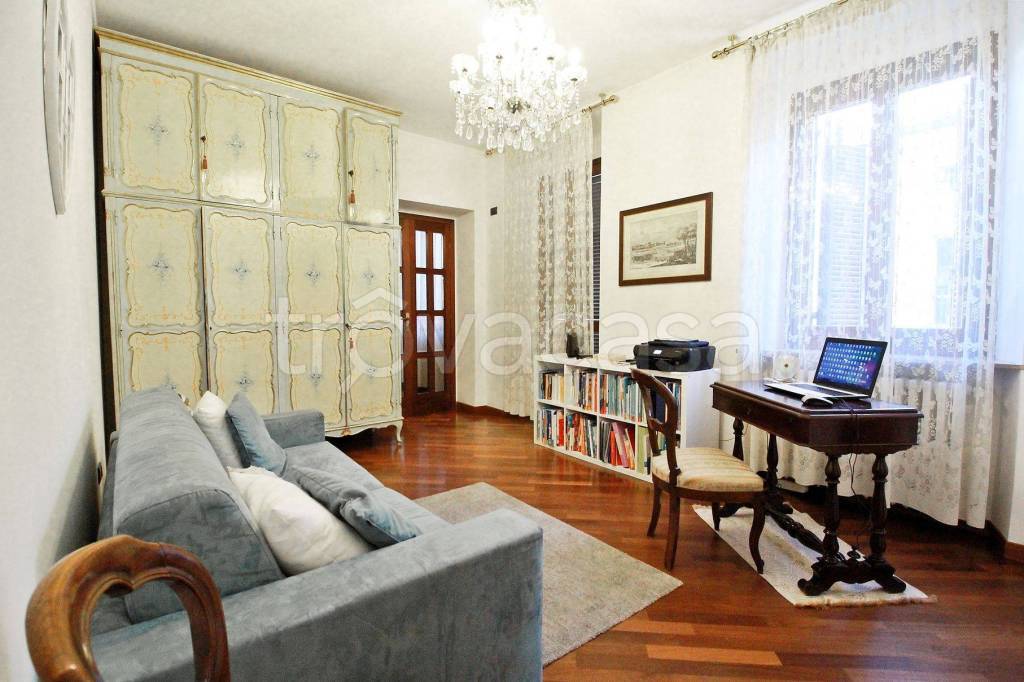 Appartamento in vendita a Monza via Vittorio Emanuele ii, 41