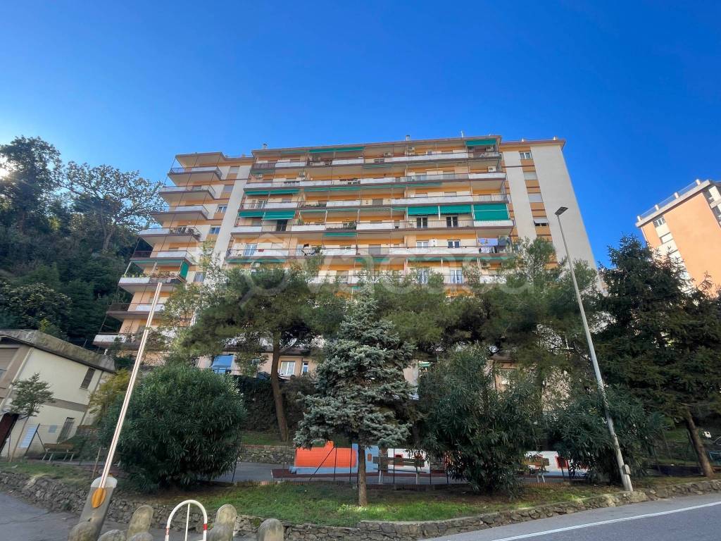 Appartamento in vendita a Genova via Emilio Salgari, 6