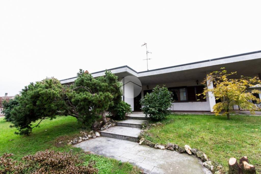 Villa in vendita a Casorate Primo via Fratelli kennedy, 25