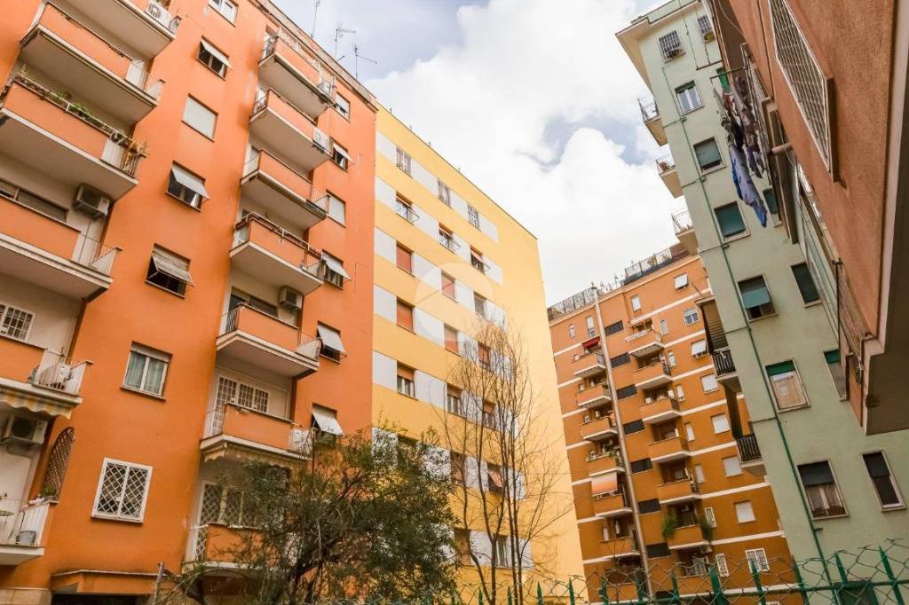 Appartamento in vendita a Roma largo Somalia, 31