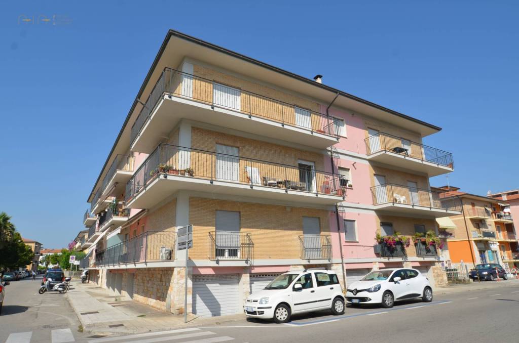 Appartamento in vendita a San Benedetto del Tronto via Bellini, 10