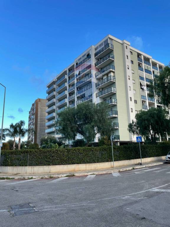 Appartamento in vendita a Bari via Michele Di Giesi, 32