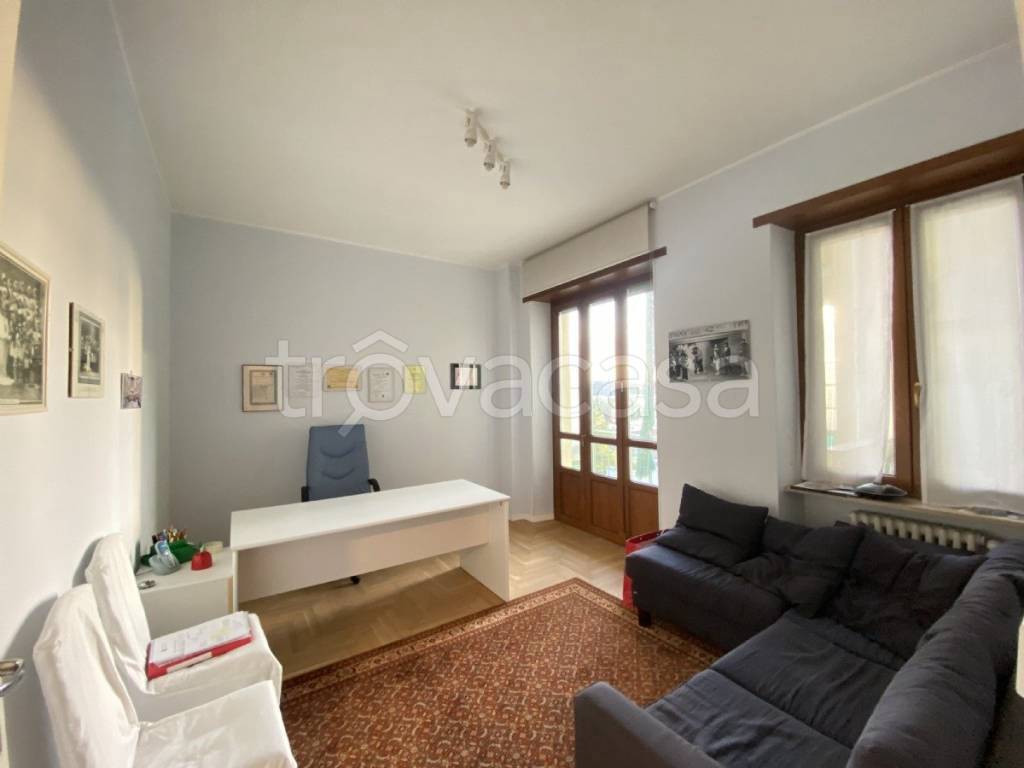 Appartamento in vendita a Ivrea corso Massimo d'Azeglio, 52