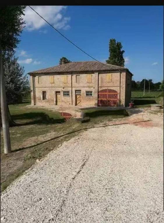 Casale in vendita a Ravenna via Ravegnana