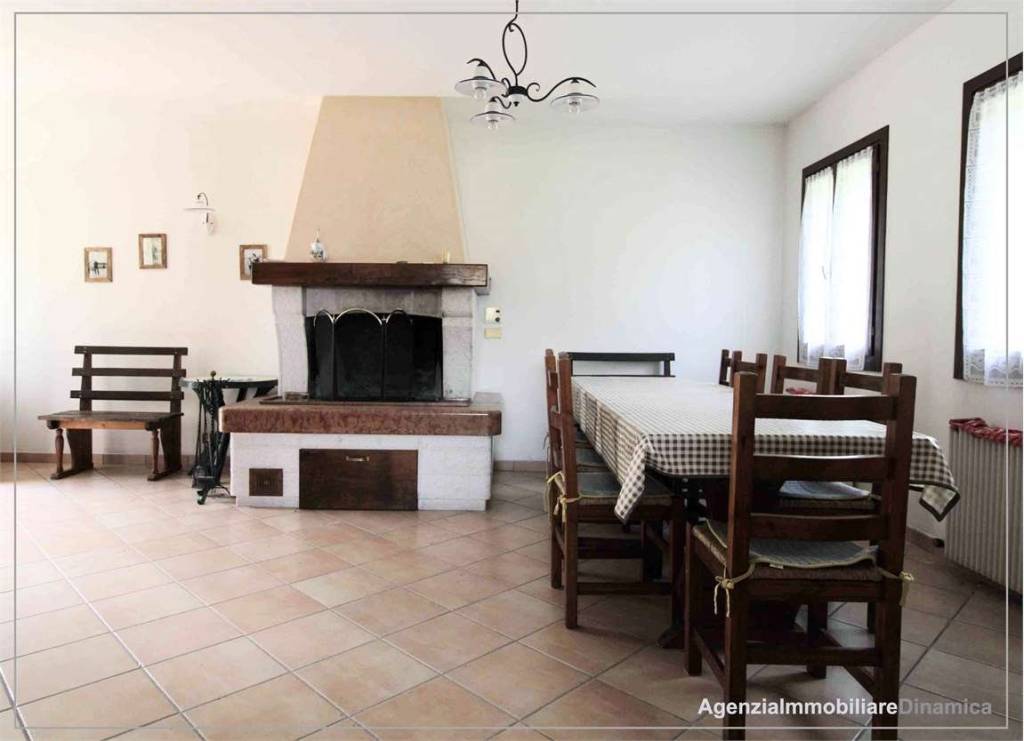 Villa Bifamiliare in vendita a Cison di Valmarino via La Caldela