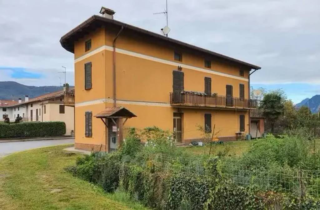 Casa Indipendente in vendita a Osoppo via Furchir
