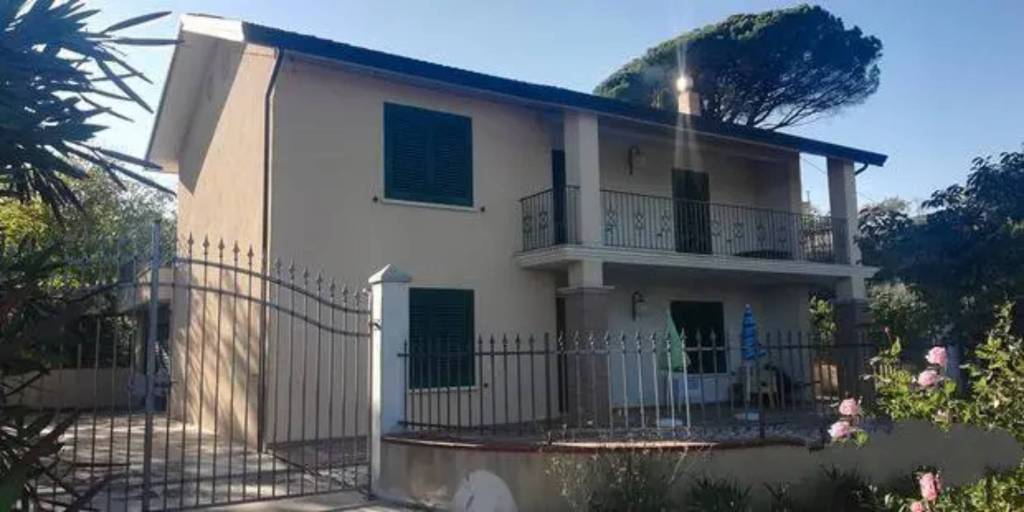 Villa in vendita a San Marco dei Cavoti contrada Montedoro