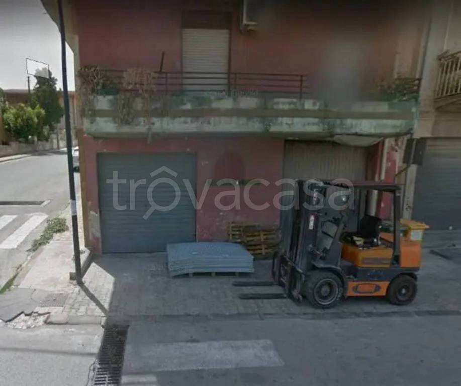 Garage in vendita a Priolo Gargallo via Salso