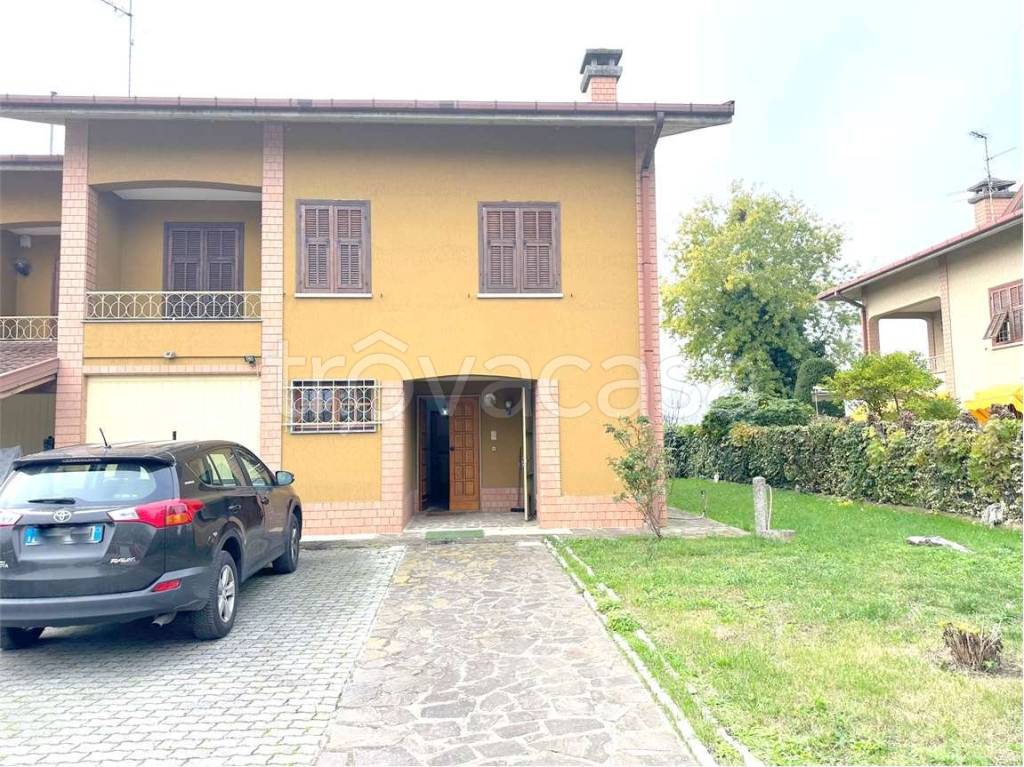 Villa in vendita a Basaluzzo