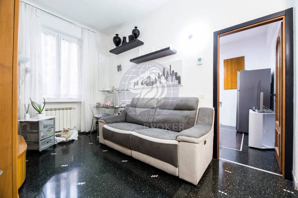 Appartamento in vendita a Genova via Borzoli, 50
