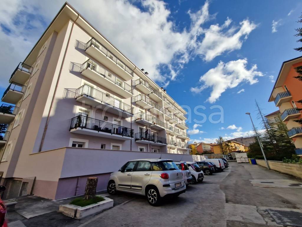 Appartamento in vendita a L'Aquila via Monte Velino, 27