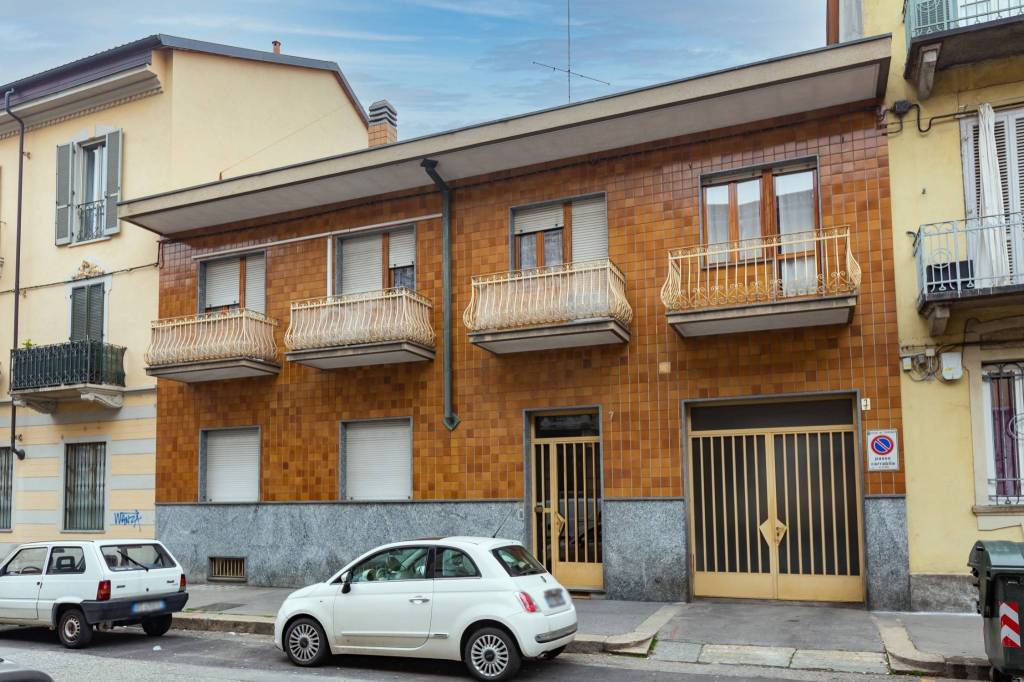 Appartamento in vendita a Torino via Assisi