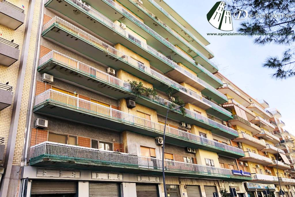 Appartamento in vendita a Taranto via Dante Alighieri