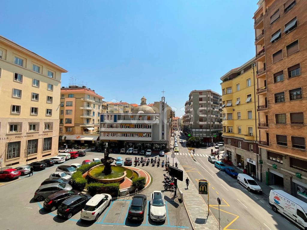 Appartamento in vendita a Savona piazza Guglielmo Marconi