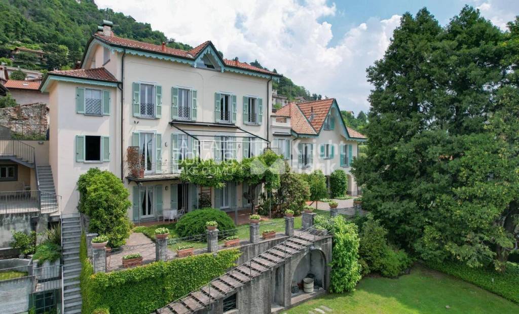 Villa in vendita a Como via bernasconi