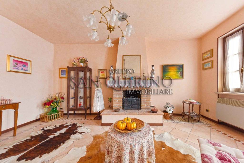 Villa a Schiera in vendita a Viadana via leonardo da vinci, 4