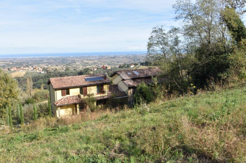 Casa Indipendente in vendita a Montescudo-Monte Colombo via Ascensione, 4